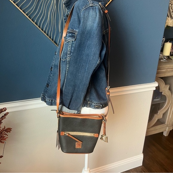 NWT Dooney & Bourke Black and Brown Crossbody Bag - Picture 8 of 11